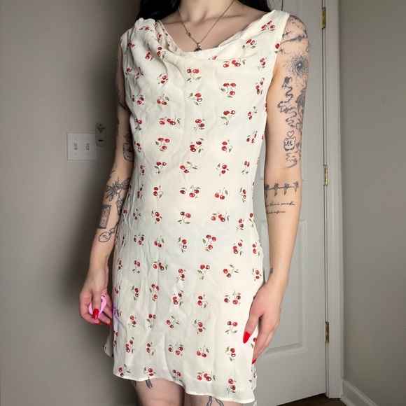 NWT Reformation Cream cherry mini dress Small - Picture 2 of 4